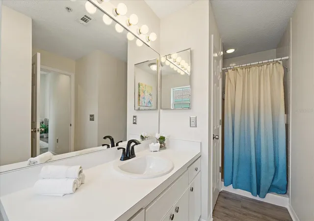 Photo 4 of Condo for sale at 4256 Central Sarasota Pkwy #321, Sarasota, FL 34238 | MLS# A4688861 | Listing updated on 2026-09-15