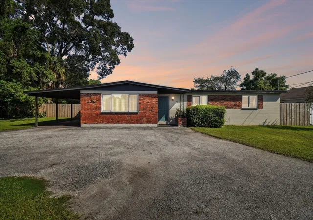 Photo 1 of Single family home for sale at 2913 W Xanthus St, Tampa, FL 33614 | MLS# TB8494140 | Listing updated on 2026-06-30