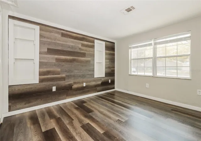 Photo 4 of Single family home for sale at 3147 36th Avenue N, Saint Petersburg, FL 33713 | MLS# O6396407 | Listing updated on 2026-10-02