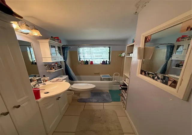 Photo 3 of Single family home for sale at 202 Fairmont Dr, Sanford, FL 32773 | MLS# O6396412 | Listing updated on 2026-10-06