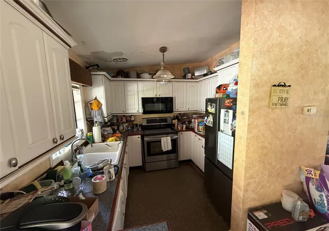 Photo 4 of Single family home for sale at 202 Fairmont Dr, Sanford, FL 32773 | MLS# O6396412 | Listing updated on 2026-10-06