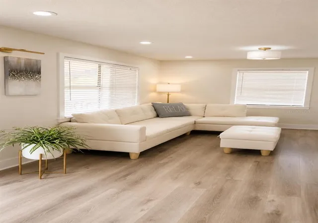 3rd image of 2109 E Navajo Ave, Tampa, FL 33612 | MLS# TB8494149