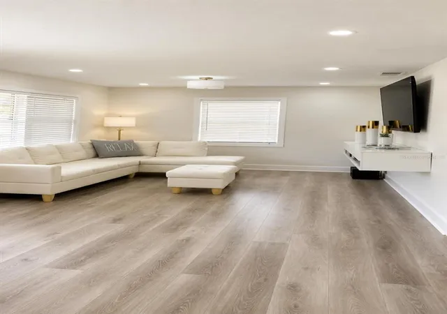 4th image of 2109 E Navajo Ave, Tampa, FL 33612 | MLS# TB8494149