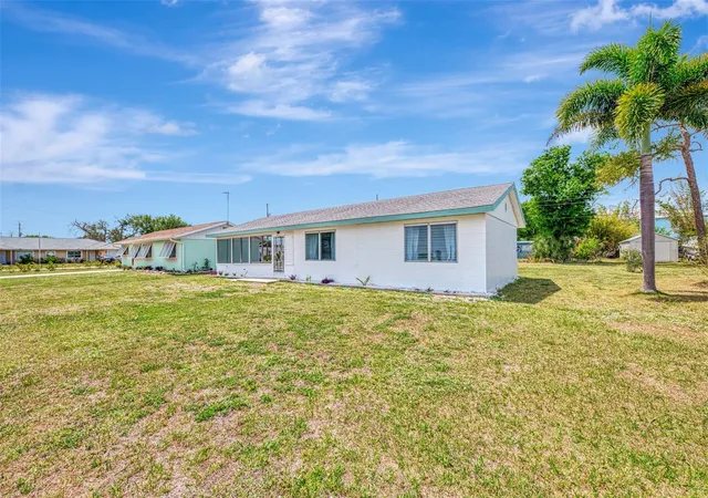 Photo 1 of Single family home for sale at 2870 9th Street, Englewood, FL 34224 | MLS# D6146903 | Listing updated on 2026-10-23