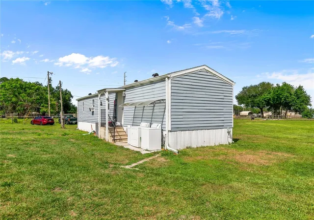 3rd image of 3834 Hixon Ave, Saint Cloud, FL 34772 | MLS# S5147202