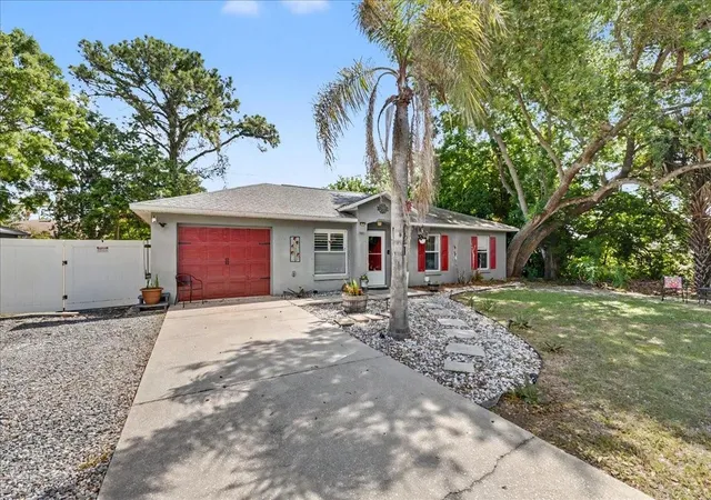Photo 1 of Single family home for sale at 2021 India Palm Dr, Edgewater, FL 32141 | MLS# FC317488 | Listing updated on 2026-04-07