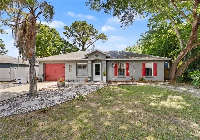 Photo 2 of Single family home for sale at 2021 India Palm Dr, Edgewater, FL 32141 | MLS# FC317488 | Listing updated on 2026-04-07
