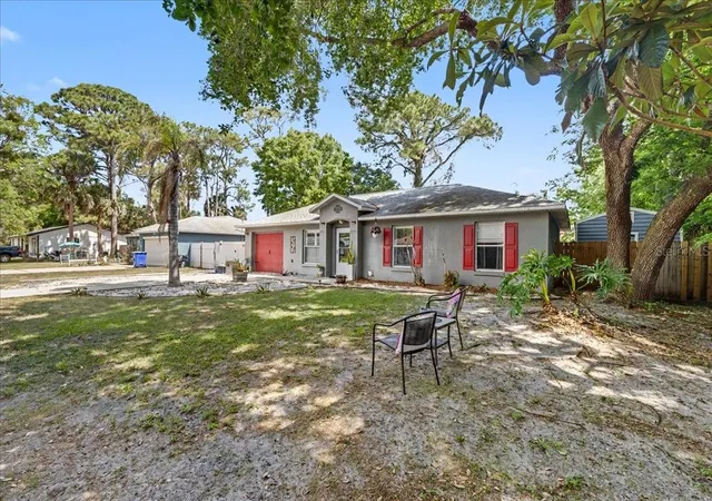Photo 3 of Single family home for sale at 2021 India Palm Dr, Edgewater, FL 32141 | MLS# FC317488 | Listing updated on 2026-04-07