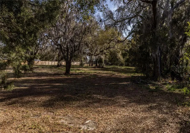 3rd image of 100 S Old Wire Rd, Wildwood, FL 34785 | MLS# G5110589