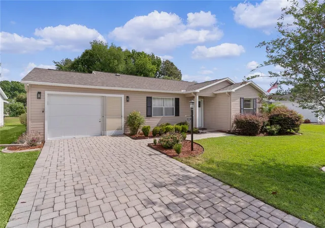 1st image of 1411 Juarez Pl, Lady Lake, FL 32159 | MLS# R4911000
