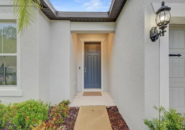 3rd image of 2824 Quail Crest Ct, Valrico, FL 33594 | MLS# TB8494182