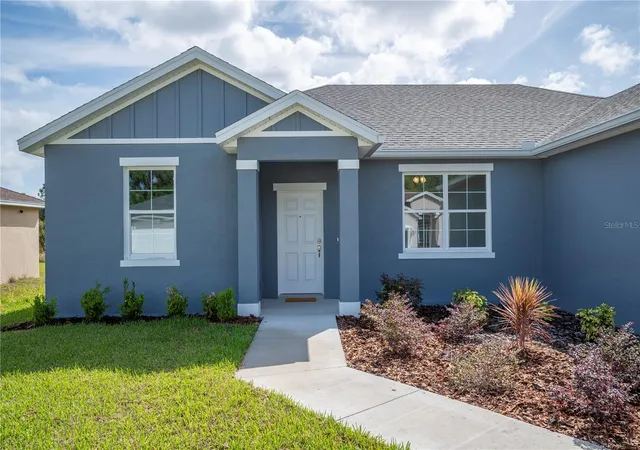 Homes for sale in Mulberry, FL | 4550 Fairway Oaks Dr, Mulberry, FL 33860 | MLS# L4960852