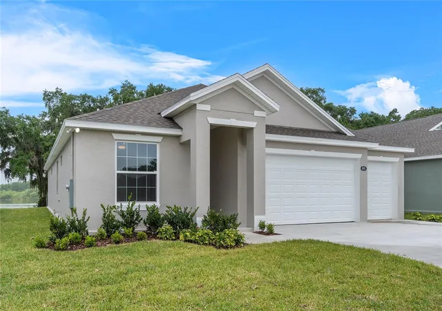 Photo 3 of Single family home for sale at 4541 Fairway Oaks Dr, Mulberry, FL 33860 | MLS# L4960854 | Listing updated on 2026-09-29
