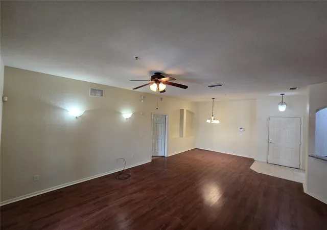 Listing Photo 5 - Condo for sale in building located at 3001 Laurel Run Ln, Kissimmee, FL 34741 - Unit #203