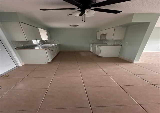 Homes for sale in Auburndale, FL | 2587 Sunrise Ter, Auburndale, FL 33823 | MLS# A4688904
