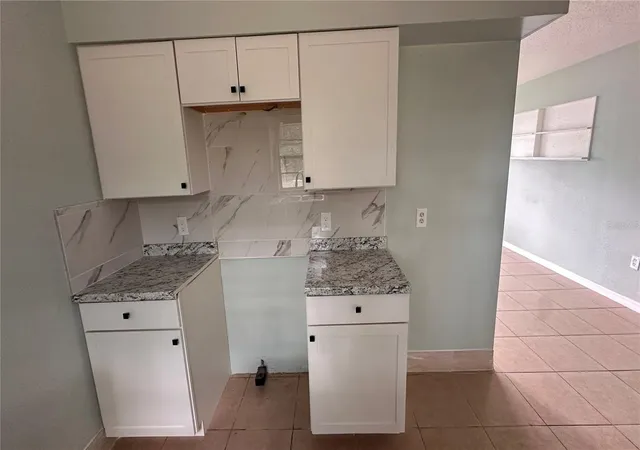 Homes for sale in Auburndale, FL | 2587 Sunrise Ter, Auburndale, FL 33823 | MLS# A4688904