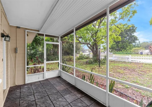 Photo 3 of Single family home for sale at 1712 Tallahassee Dr, Daytona Beach, FL 32117 | MLS# V4948345 | Listing updated on 2026-10-05