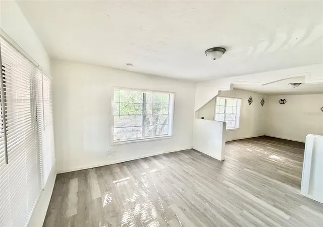 3rd image of 21433 Se Hawthorne Rd, Hawthorne, FL 32640 | MLS# GC539179