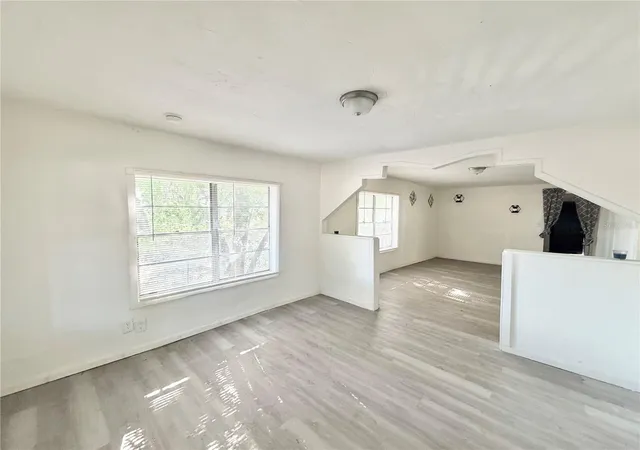 4th image of 21433 Se Hawthorne Rd, Hawthorne, FL 32640 | MLS# GC539179