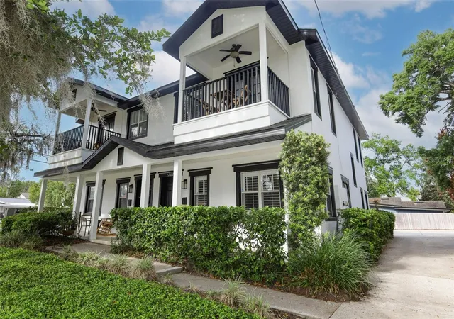 Photo 1 of Condo for sale at 2202 Elizabeth Ave #B, Orlando, FL 32804 | MLS# O6396501 | Listing updated on 2026-09-12