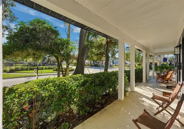 Listing Photo 1 - Condo for sale in building located at 2202 Elizabeth Ave, ORLANDO, FL 32804 - Unit #B