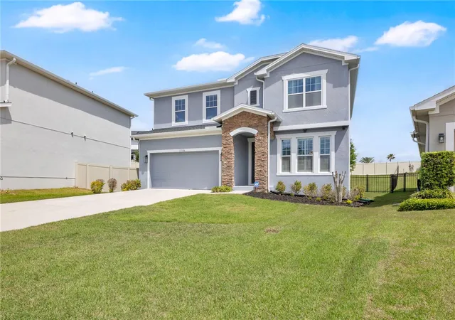 Photo 2 of Single family home for sale at 17186 Hickory Wind Dr, Clermont, FL 34711 | MLS# O6396522 | Listing updated on 2026-08-16