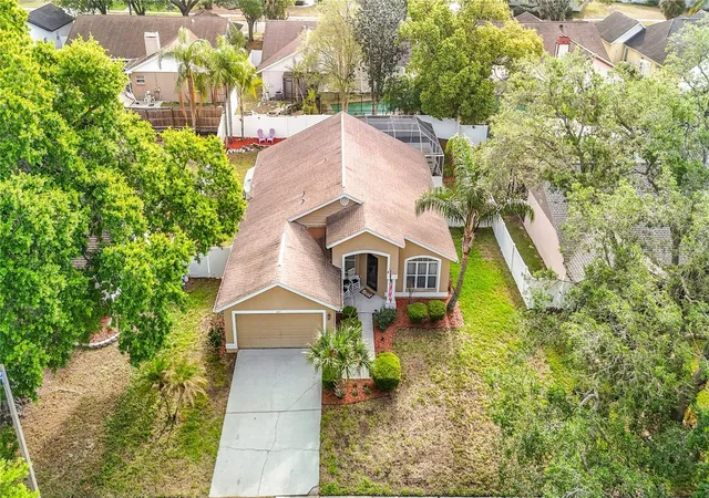 3rd image of 2631 Green Valley St, Valrico, FL 33596 | MLS# TB8494304