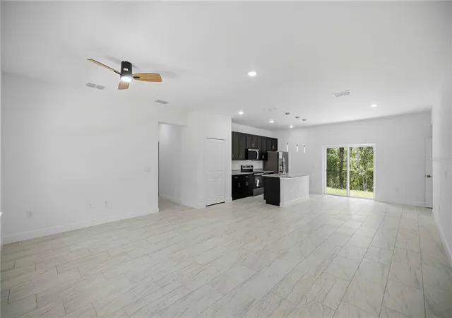 Photo 3 of Single family home for sale at 2885 W Redgate Dr, Dunnellon, FL 34433 | MLS# OM722234 | Listing updated on 2026-08-28