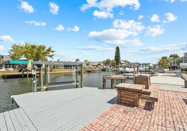 5th image of 7239 Southwind Dr, Hudson, FL 34667 | MLS# W7884580
