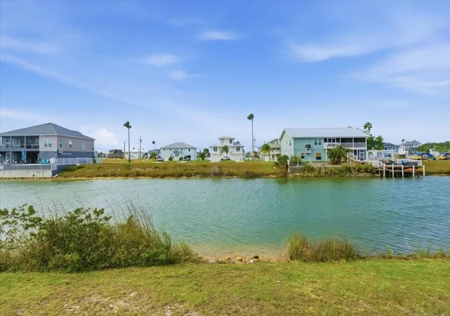 Homes for sale in Hernando Beach, FL | 3487 Croaker Dr, Hernando Beach, FL 34607 | MLS# TB8494331