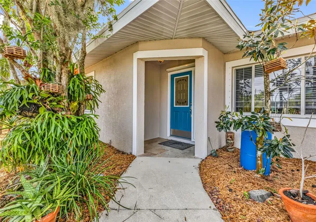 5th image of 28401 Coco Palm Dr, Punta Gorda, FL 33982 | MLS# C7524374