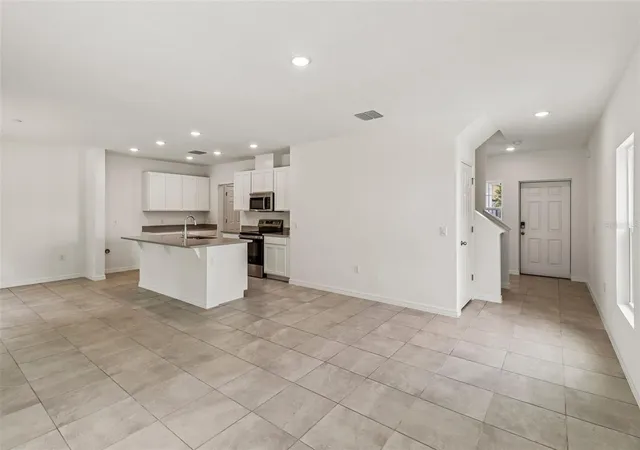 5th image of 1113 Majesty Palm Cir, Daytona Beach, FL 32120 | MLS# O6396584