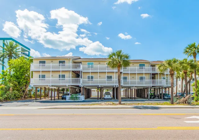 2nd image of 2406 Gulf Blvd #204, Indian Rocks Beach, FL 33785 | MLS# TB8494357