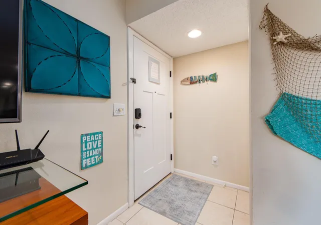Listing Photo 5 - Condo for sale in building located at 2406 Gulf Blvd, Indian Rocks Beach, FL 33785 - Unit #204