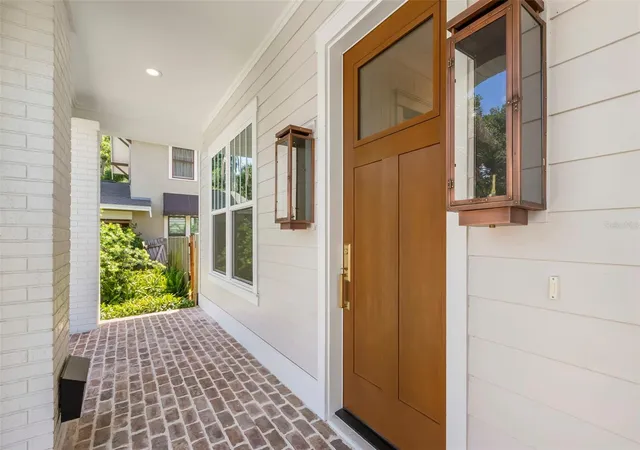 Photo 4 of Single family home for sale at 1038 26th Avenue N, Saint Petersburg, FL 33704 | MLS# TB8494359 | Listing updated on 2026-09-07