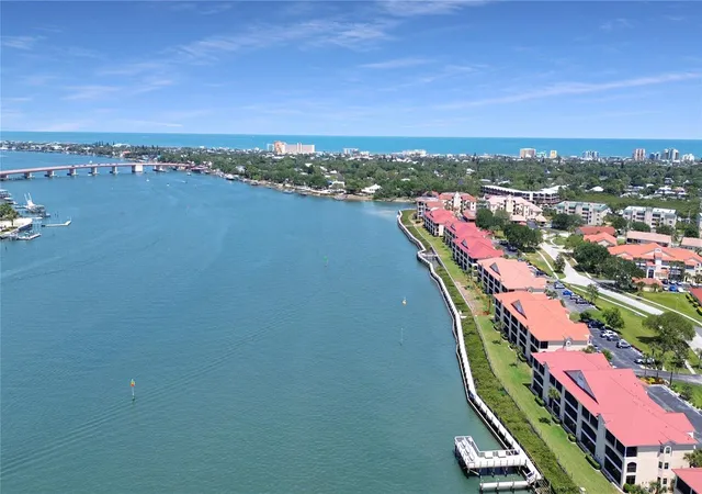 Listing Photo 5 - Condo for sale in building located at 441 Bouchelle Dr, NEW SMYRNA BEACH, FL 32169 - Unit #202