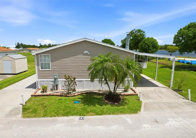 Photo 2 of Manufactured home for sale at 184 W Manatee Loop, Punta Gorda, FL 33950 | MLS# C7524378 | Listing updated on 2026-10-06