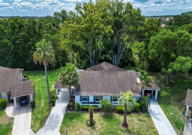 3rd image of 505 Finsbury Cir #A, Sun City Center, FL 33573 | MLS# TB8494395