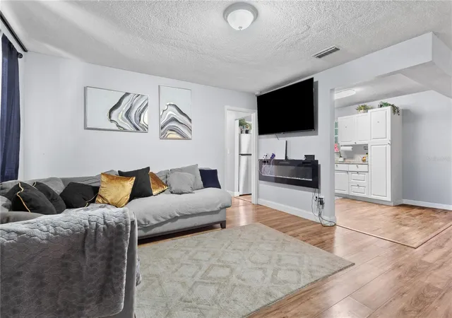 Photo 3 of Single family home for sale at 3918 SE 15th Street, Gainesville, FL 32641 | MLS# O6396637 | Listing updated on 2026-08-24