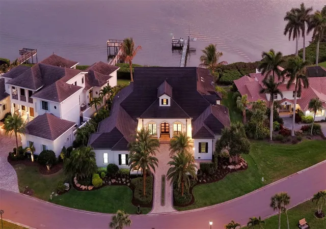 3rd image of 313 Lookout Point Dr, Osprey, FL 34229 | MLS# A4688995