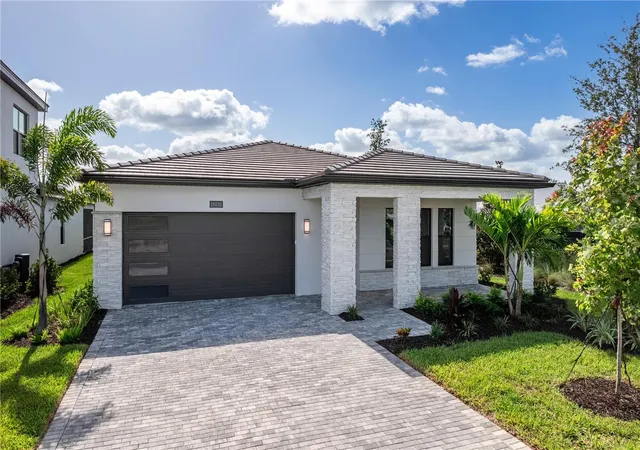 Photo 1 of Sale Pending at 19030 Wisdom Ln, Venice, FL 34293 | MLS# A4689007 | Listing updated on 2026-07-23