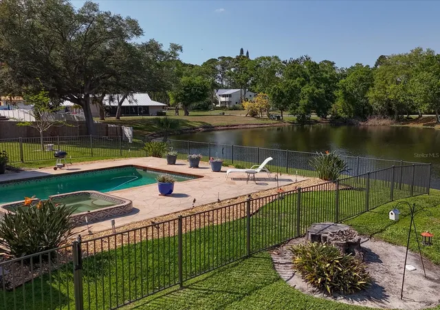 67th image of 3927 Desoto Rd, Sarasota, FL 34235 | MLS# A4689010