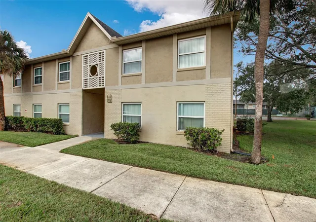 Homes for sale in Orlando, FL | 9908 Sweepstakes Ln #8, Orlando, FL 32837 | MLS# S5147263