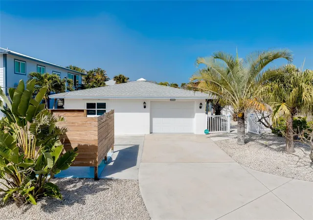Photo 3 of Land for sale at 170 Mockingbird Ln, Englewood, FL 34223 | MLS# N6143777 | Listing updated on 2026-08-12