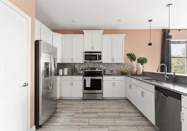 5th image of 1518 Rolling Fairway Dr, Davenport, FL 33896 | MLS# O6396725