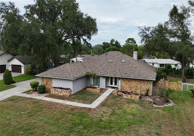 36th image of 1009 Morfield Ln, Brandon, FL 33511 | MLS# TB8494546