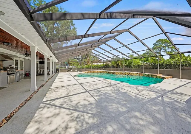Photo 4 of Single family home for sale at 1009 Morfield Ln, Brandon, FL 33511 | MLS# TB8494546 | Listing updated on 2026-10-21