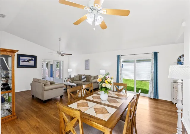 Photo 3 of Single family home for sale at 4960 Heron Run Cir, Leesburg, FL 34748 | MLS# O6396736 | Listing updated on 2026-09-30