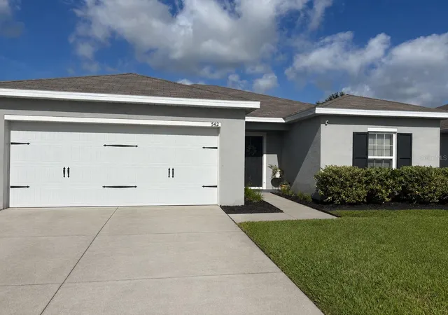Photo 1 of Single family home for sale at 542 Eagle Landing Blvd, Winter Haven, FL 33880 | MLS# L4960889 | Listing updated on 2026-09-14