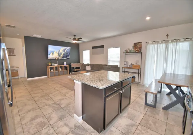 Photo 4 of Single family home for sale at 542 Eagle Landing Blvd, Winter Haven, FL 33880 | MLS# L4960889 | Listing updated on 2026-09-14